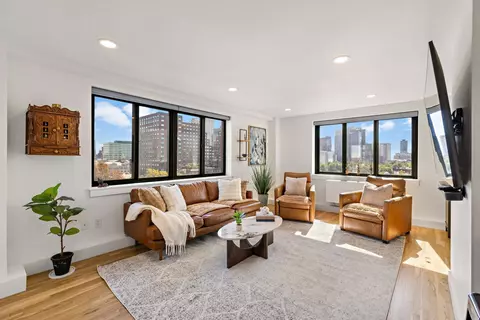 205 10th St #624, Jersey City, NJ 07302