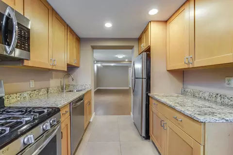 138 Garden St #1, Hoboken, NJ 07030