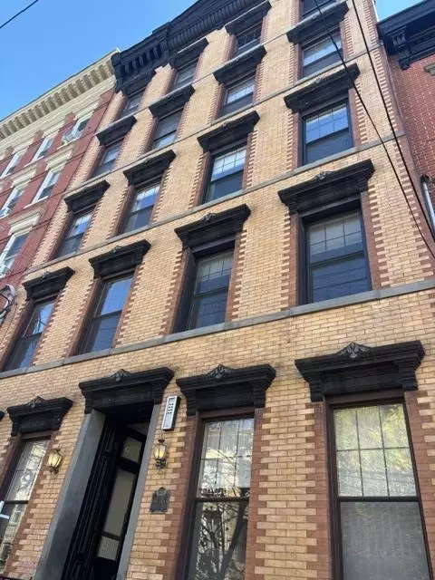 919 Park Ave #3R, Hoboken, NJ 07030
