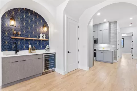 81 Lexington Ave #101, Jersey City, NJ 07304
