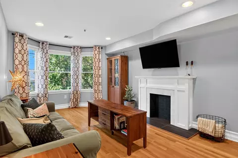 607 Jefferson St #2, Hoboken, NJ 07030