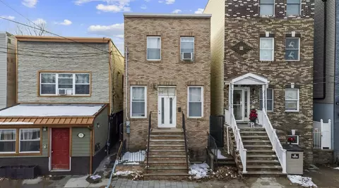 15 Wales Ave, Jersey City, NJ 07306