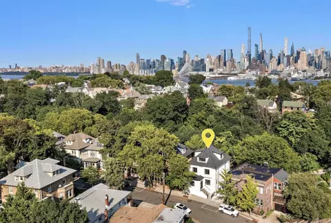 52 Sterling Ave, Weehawken, NJ 07086
