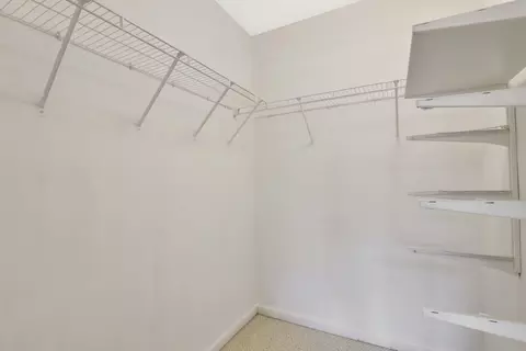 12 Alexander Ct, Jersey City, NJ 07305