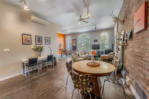 251 Washington St #3, Jersey City, NJ 07302