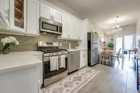 80 Webster Ave #3R, Jersey City, NJ 07307