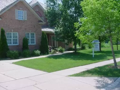 6449 Davidson, Gurnee, IL 60031 photo 1