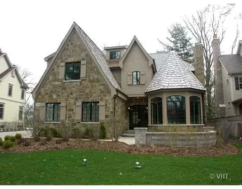 702 S Wright St, Naperville, IL 60540 photo 1
