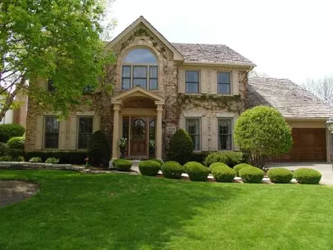 1926 Hampton Dr, Wheaton, IL 60187 photo 1