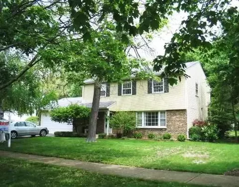 189 Hamilton Ln, Wheaton, IL 60187 photo 1