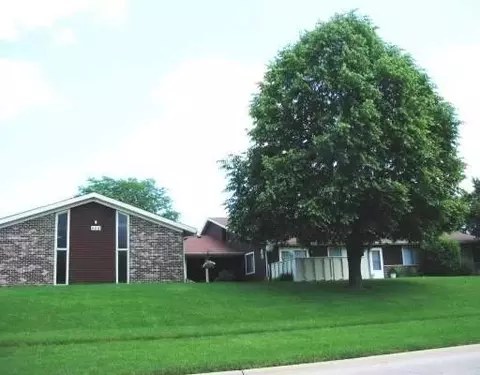 408 Waters Edge #C, Mchenry, IL 60050 photo 1