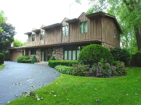 195 Mark Dr, Glenview, IL 60025 photo 1