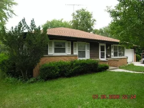 908 Elma, Elgin, IL 60120 photo 1