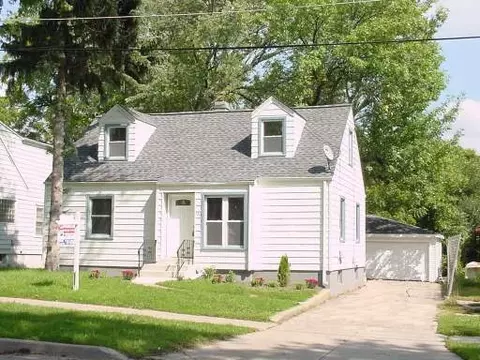 129 S Worth Ave, Elgin, IL 60123 photo 1