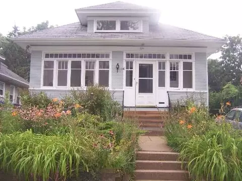 204 Elm, Elgin, IL 60123 photo 1