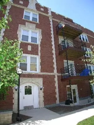1019 E 46th St #2n, Chicago, IL 60653 photo 1