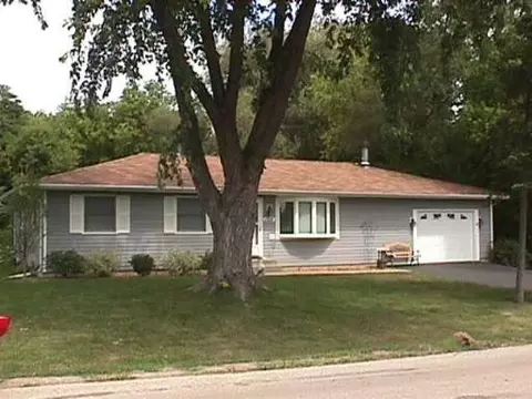 1318 W May Ave, Mchenry, IL 60050 photo 1