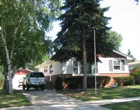 2481 Eisenhower, Des Plaines, IL 60018 photo 1