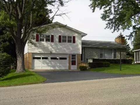3612 Anne St, Mchenry, IL 60050 photo 1