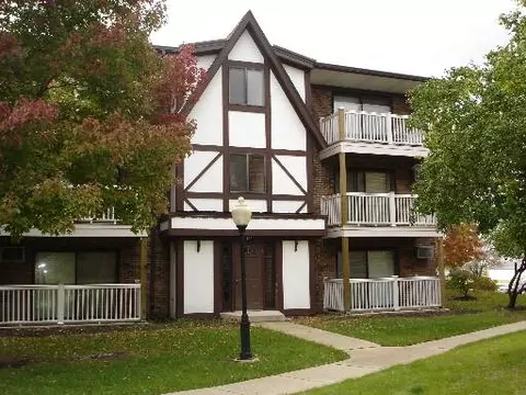 249 N Gregory #18, Aurora, IL 60504 photo 1