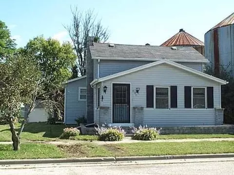 207 N Walnut St, Cherry Valley, IL 61016 photo 1