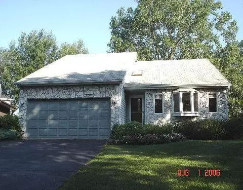 4430 Denny Ct, Rolling Meadows, IL 60008 photo 1