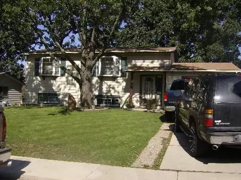 11 Big Oaks, Streamwood, IL 60107 photo 1