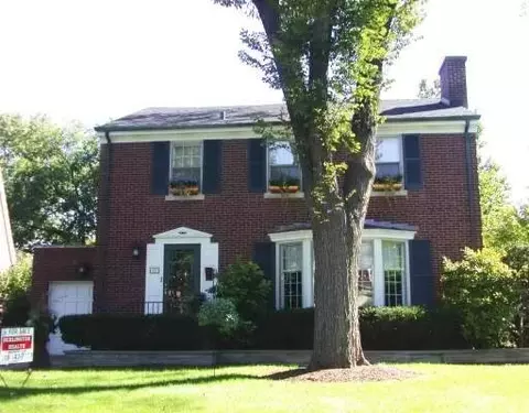 579 Parkway, Riverside, IL 60546 photo 1
