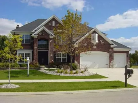26415 Silverleaf Dr, Plainfield, IL 60544 photo 1