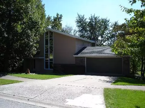 512 Hillside Dr, Dyer, IN 46311 photo 1