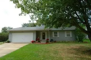 151 Bannock Ct, East Dundee, IL 60118 photo 1