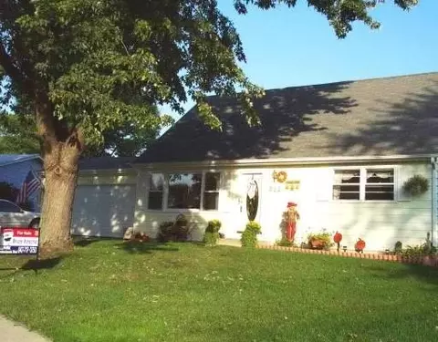 385 Purdue Ln, Elgin, IL 60123 photo 1