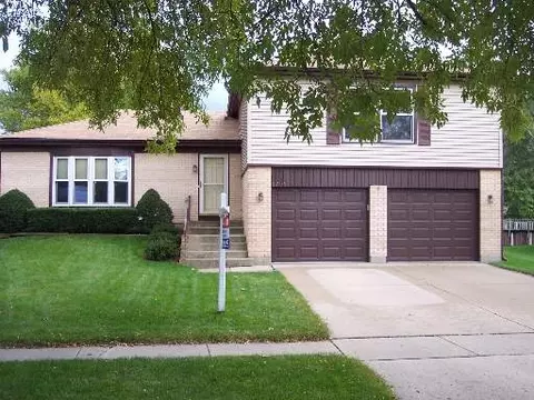 1007 Concord Dr, Bartlett, IL 60103 photo 1