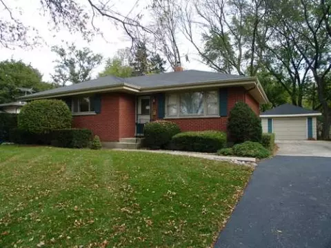 1705 Cherry Ct, Wheaton, IL 60187 photo 1