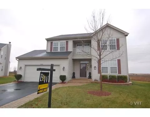 3192 E Thunderbird Ct, Aurora, IL 60503 photo 1
