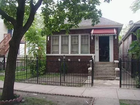 834 E 89th Pl, Chicago, IL 60619 photo 1