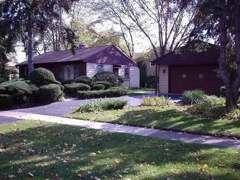 2101 Eastman St, Rolling Meadows, IL 60008 photo 1
