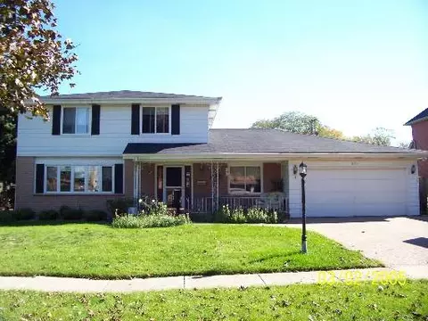 891 Arnold Ct, Des Plaines, IL 60016 photo 1
