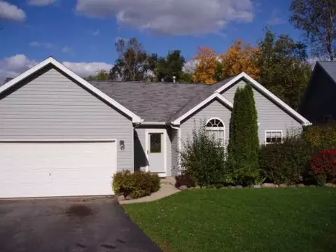 172 Willow Rd, Ingleside, IL 60041 photo 1