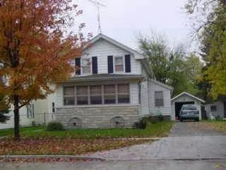 121 E Waupansie, Dwight, IL 60420 photo 1