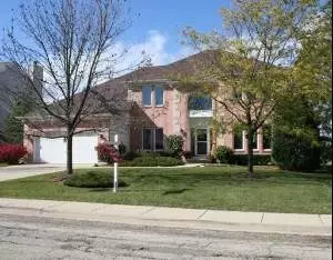 1912 Edgewood Dr, Algonquin, IL 60102 photo 1