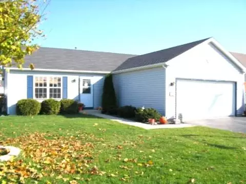 1050 Pheasant Dr, Genoa City, WI 53128 photo 1
