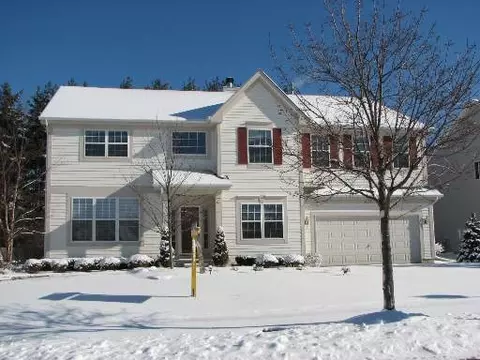 471 Old Walnut Cir, Gurnee, IL 60031 photo 1