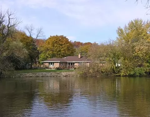 1 Division St, Algonquin, IL 60102 photo 1