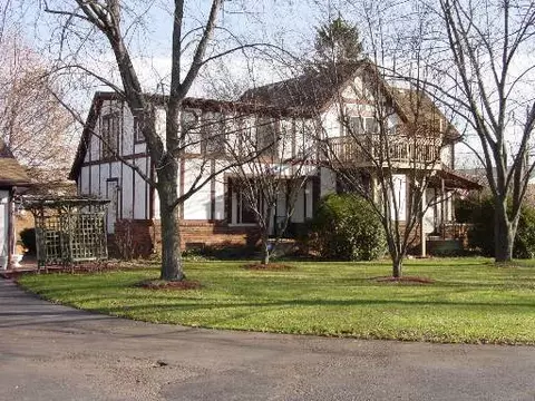 1260 Sheffer Dr, Aurora, IL 60505 photo 1