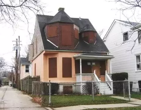 1816 W Lyons St, Evanston, IL 60201 photo 1