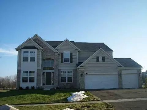 1545 Mcclellan Dr, Lindenhurst, IL 60046 photo 1