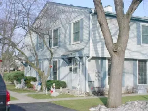 1660 Valley Forge Ct #E, Wheaton, IL 60187 photo 1