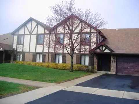 1074 Cornell Ave #2b, Wheeling, IL 60090 photo 1