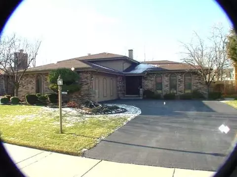 18444 Illi-indi St, Lansing, IL 60438 photo 1